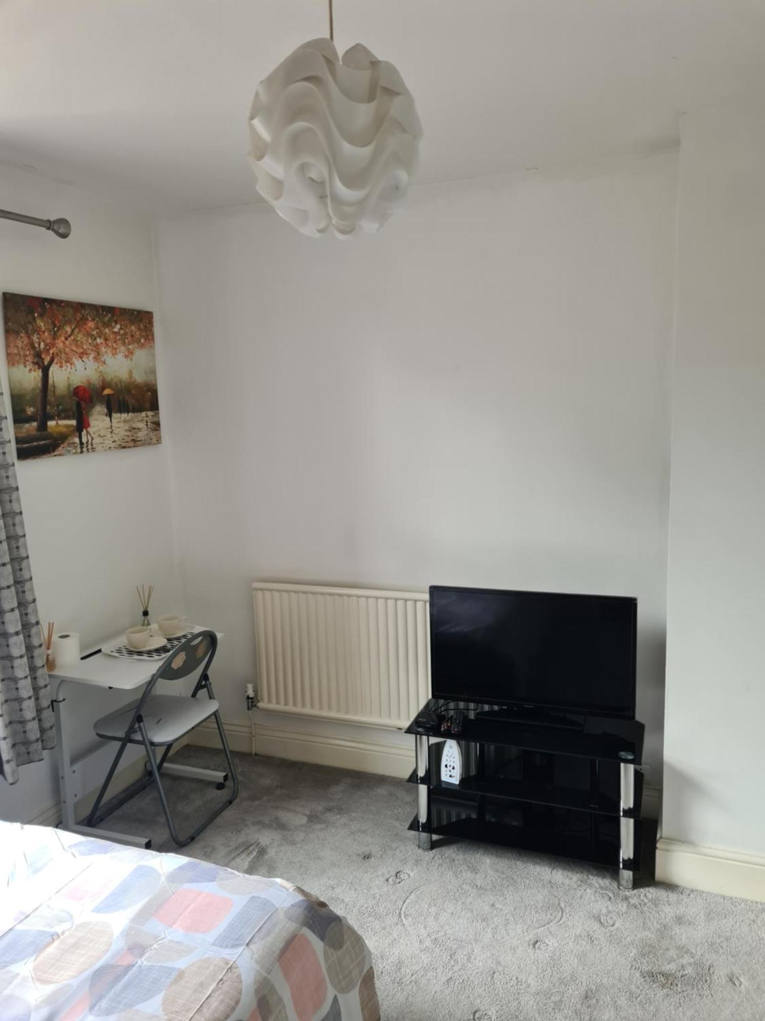 A Private & Beautiful Bedroom With Shared Bathroom In The Heart Of Bournemouth Exterior photo