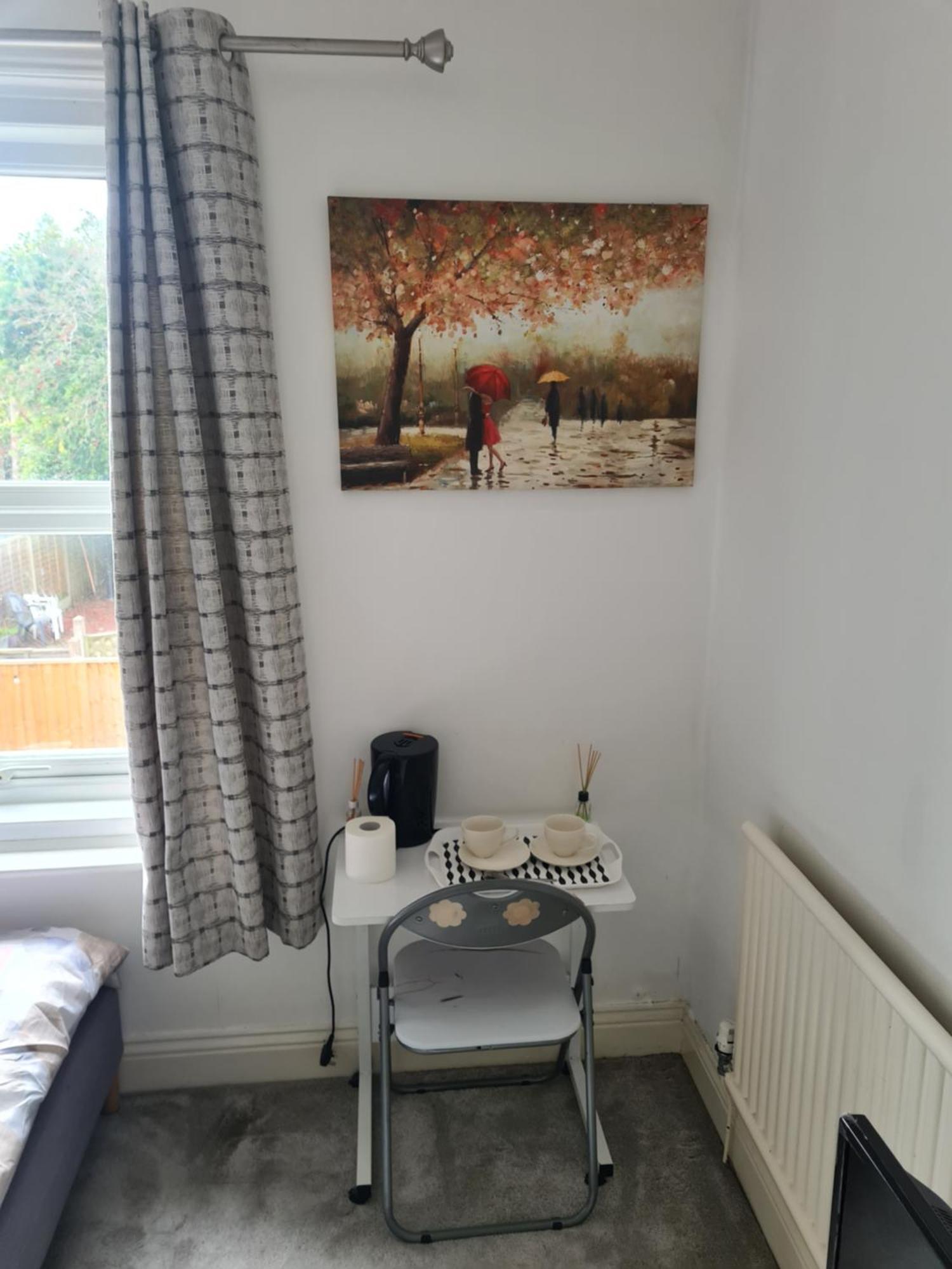A Private & Beautiful Bedroom With Shared Bathroom In The Heart Of Bournemouth Exterior photo